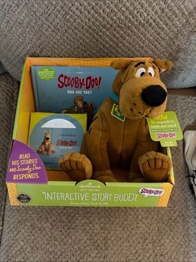 Hallmark Scooby-Doo interactive story buddy